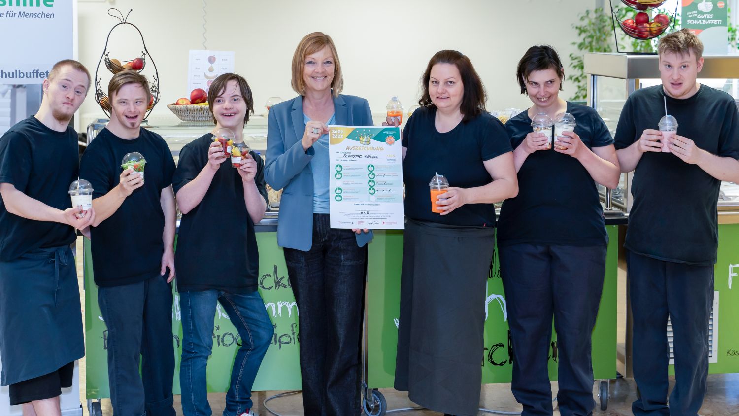 Gesundheitslandesrätin Juliane Bogner-Strauß, SPAR Steiermark und Gesundheitsfonds Steiermark präsentieren neues Rezeptheft für alkoholfreie Cocktails 